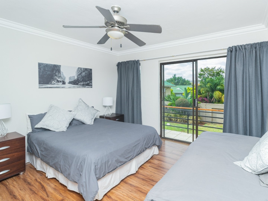 5 Bedroom Property for Sale in Caribbean Beach Club North West